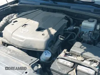 2006 Toyota 4Runner SR5 with VIN JTEZU14R960066383, listed as a IAAI auction lot 43008680 with 190,602 mi miles and . Bid and sale history available at DreamBid. Image 18.