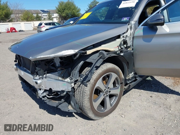 2019 Mercedes-Benz GLC 300 z VIN WDC0G4KB1KV128569, wystawiony jako IAAI lot #41822156 z przebiegiem 60 144 mil mil oraz . Historia ofert i sprzedaży dostępna na DreamBid. Obrazek 18.