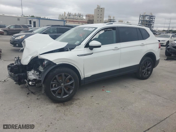 2023 Volkswagen Tiguan SE with VIN 3VV3B7AX7PM117286, listed as a Copart auction lot 51980725 with 0 mi miles and Salvage Title. Bid and sale history available at carsss.com. Image 1.