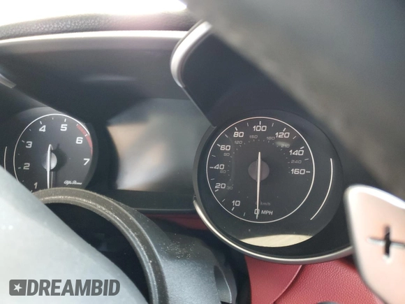 2019 Alfa Romeo Giulia z VIN ZARFAMAN6K7603897, wystawiony jako Copart lot #51899605 z przebiegiem Nie podano mil oraz Nie do naprawy • Non repairable. Historia ofert i sprzedaży dostępna na DreamBid. Obrazek 9.