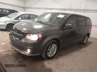 2020 Dodge Grand Caravan SE with VIN 2C4RDGBG3LR246596, listed as a IAAI auction lot 41196164 with 44,187 mi miles and . Bid and sale history available at DreamBid. Image 2.