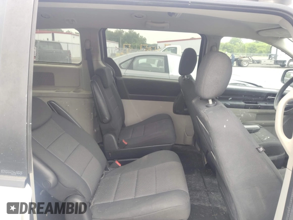 2008 Dodge Grand Caravan SE with VIN 2D8HN44H58R772251, listed as a IAAI auction lot 42479290 with 173,301 mi miles and . Bid and sale history available at DreamBid. Image 8.