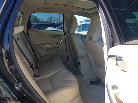 2015 Volvo XC60 T6 Drive-E Platinum with VIN YV449MDM5F2682413, listed as a IAAI auction lot 41791339 with 145,939 mi miles. Bid and sale history available at carsss.com. Image 8.