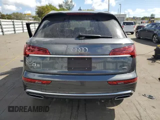 2023 Audi Q5 S line Premium Plus with VIN WA1EAAFYXP2052721, listed as a Copart auction lot 43668645 with 10,086 mi miles and Non Repairable. Bid and sale history available at carsss.com. Image 6.
