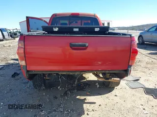 2008 Toyota Tacoma with VIN 5TEUU42N18Z534545, listed as a IAAI auction lot 41725129 with 155,225 mi miles and . Bid and sale history available at DreamBid. Image 6.