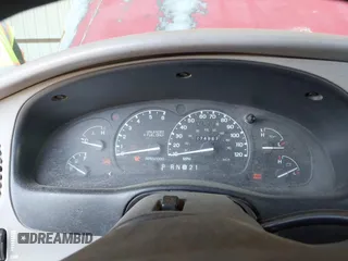 1996 Ford Explorer z VIN 1FMCU24X3TUA68712, wystawiony jako IAAI lot #41976840 z przebiegiem 274 887 mil mil oraz . Historia ofert i sprzedaży dostępna na DreamBid. Obrazek 7.