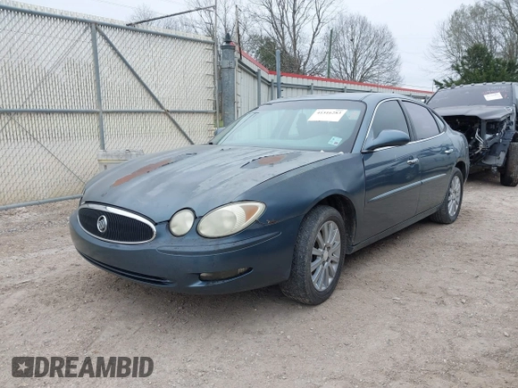 2007 Buick LaCrosse CXS with VIN 2G4WE587171136660, listed as a IAAI auction lot 41516283 with 210,006 mi miles. Bid and sale history available at carsss.com. Image 2.