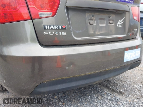 2010 Kia Forte EX with VIN KNAFU4A23A5847814, listed as a IAAI auction lot 42048432 with 97,678 mi miles. Bid and sale history available at carsss.com. Image 15.