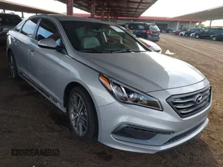 2017 Hyundai Sonata Sport z VIN 5NPE34AB8HH565485, wystawiony jako IAAI lot #42175289 z przebiegiem 29 047 mil mil oraz . Historia ofert i sprzedaży dostępna na DreamBid. Obrazek 1.