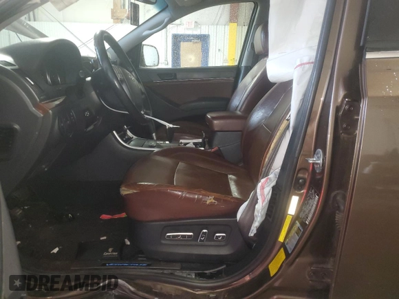 2011 Hyundai Veracruz GLS with VIN KM8NUDCC5BU171065, listed as a Copart auction lot 50982235 with 152,900 mi miles and Salvage Title. Bid and sale history available at DreamBid. Image 7.