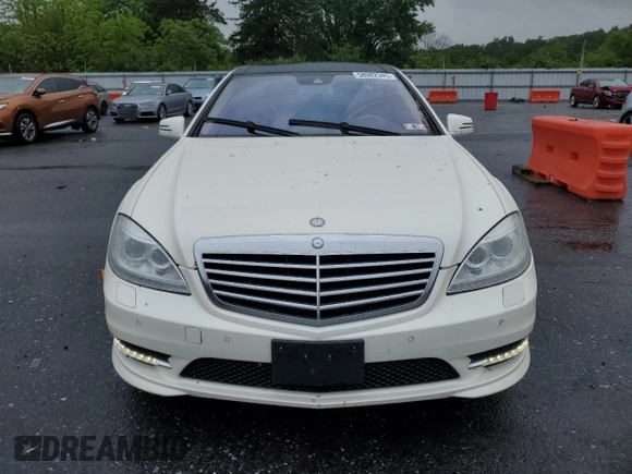 2012 Mercedes-Benz S 550 with VIN WDDNG9EB6CA454404, listed as a Copart auction lot 58082345 with 107,699 mi miles and Salvage title. Bid and sale history available at DreamBid. Image 5.