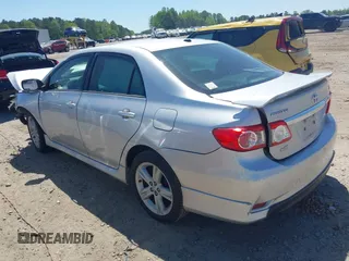 2013 Toyota Corolla L with VIN 5YFBU4EE9DP105916, listed as a IAAI auction lot 42064103 with 263,531 mi miles. Bid and sale history available at carsss.com. Image 3.