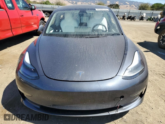 2022 Tesla Model 3 z VIN 5YJ3E1EA2NF336165, wystawiony jako Copart lot #80166114 z przebiegiem 23 097 mil mil oraz Szkoda całkowita • Salvage title. Historia ofert i sprzedaży dostępna na DreamBid. Obrazek 5.