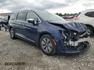 2018 Chrysler Pacifica Hybrid Limited с VIN 2C4RC1N7XJR118185, выставлен на аукционе Copart как лот 55585985 с пробегом 95 202 миль миль и Списание • Salvage title. История ставок и продаж доступна на DreamBid. Изображение 4.