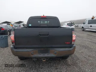 2014 Toyota Tacoma with VIN 3TMLU4EN4EM159363, listed as a IAAI auction lot 41337909 with 123,362 mi miles. Bid and sale history available at carsss.com. Image 16.
