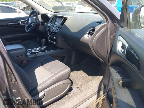 2018 Nissan Pathfinder SV z VIN 5N1DR2MM3JC669486, wystawiony jako IAAI lot #42419913 z przebiegiem 115 408 mil mil oraz . Historia ofert i sprzedaży dostępna na DreamBid. Obrazek 5.