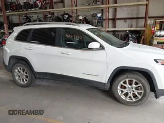 2014 Jeep Cherokee Latitude с VIN 1C4PJLCB5EW101744, выставлен на аукционе IAAI как лот 42617033 с пробегом 102 031 миль миль и . История ставок и продаж доступна на DreamBid. Изображение 14.