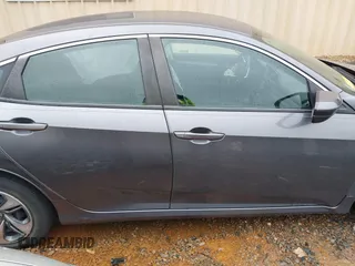 2021 Honda Civic LX с VIN 2HGFC2F6XMH556442, выставлен на аукционе IAAI как лот 42252316 с пробегом 25 375 миль миль и . История ставок и продаж доступна на DreamBid. Изображение 13.