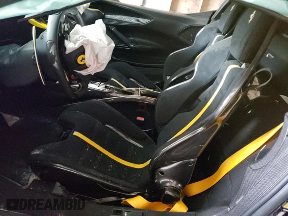 2023 Ferrari SF90 z VIN ZFF95NLA8P0299159, wystawiony jako Copart lot #52724044 z przebiegiem Nie podano mil oraz Szkody całkowita. Historia ofert i sprzedaży dostępna na DreamBid. Obrazek 7.