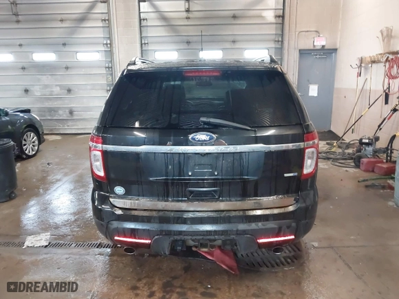 2013 Ford Explorer Limited with VIN 1FM5K8F84DGA84084, listed as a IAAI auction lot 41859534 with 220,437 mi miles. Bid and sale history available at carsss.com. Image 16.