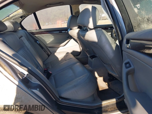 2004 BMW 3 Series 325i with VIN WBAEV33434KR33499, listed as a IAAI auction lot 41874981 with 216,828 mi miles. Bid and sale history available at carsss.com. Image 8.