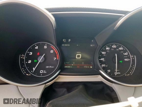 2019 Alfa Romeo Giulia with VIN ZARFAMAN3K7597993, listed as a Copart auction lot 53031435 with 39,556 mi miles and Salvage title. Bid and sale history available at DreamBid. Image 9.