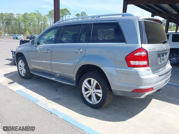 2011 Mercedes-Benz GL-Class GL 450 with VIN 4JGBF7BE9BA697556, listed as a IAAI auction lot 41897239 with 210,120 mi miles. Bid and sale history available at carsss.com. Image 3.