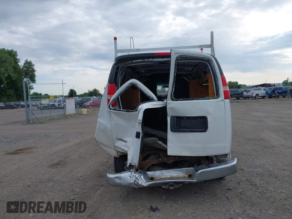 2008 Chevrolet Express Cargo with VIN 1GCFG154781194443, listed as a IAAI auction lot 42496633 with 192,497 mi miles and . Bid and sale history available at DreamBid. Image 16.
