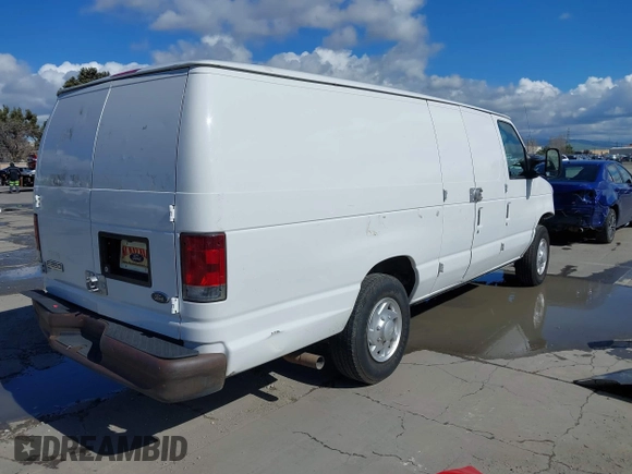 2008 Ford Econoline Cargo Commercial with VIN 1FTNS24L08DA46609, listed as a IAAI auction lot 41729157 with 298,010 mi miles and . Bid and sale history available at DreamBid. Image 4.