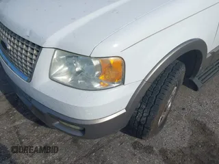 2003 Ford Expedition Eddie Bauer z VIN 1FMRU17W13LA60377, wystawiony jako IAAI lot #42220081 z przebiegiem 247 990 mil mil oraz . Historia ofert i sprzedaży dostępna na DreamBid. Obrazek 6.
