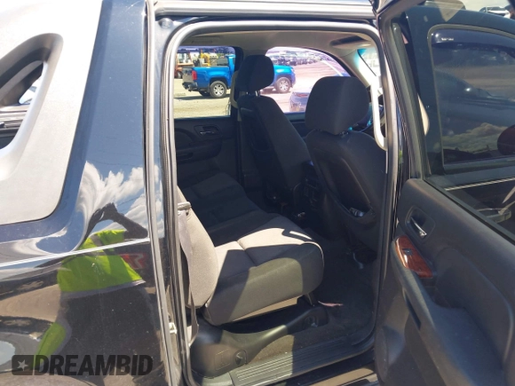 2011 Chevrolet Avalanche LS with VIN 3GNMCEE01BG102296, listed as a IAAI auction lot 42259168 with 183,888 mi miles and . Bid and sale history available at DreamBid. Image 8.