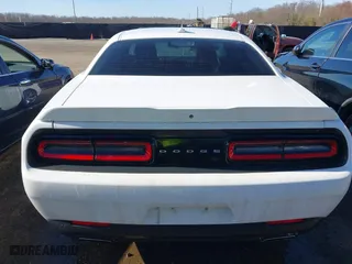 2015 Dodge Challenger SXT Plus with VIN 2C3CDZBG9FH811580, listed as a IAAI auction lot 41813822 with 134,997 mi miles. Bid and sale history available at carsss.com. Image 16.