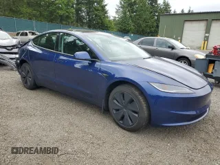 2025 Tesla Model 3 Long Range z VIN 5YJ3E1EA8SF931209, wystawiony jako Copart lot #60304875 z przebiegiem 9 123 mil mil oraz Szkoda całkowita • Salvage title. Historia ofert i sprzedaży dostępna na DreamBid. Obrazek 4.