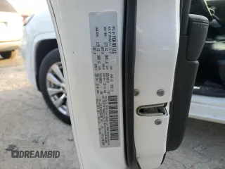 2018 Jeep Cherokee Overland with VIN 1C4PJMJX0JD593786, listed as a Copart auction lot 75319844 with 69,761 mi miles and Salvage Title. Bid and sale history available at carsss.com. Image 15.