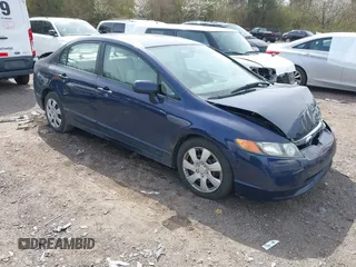 2006 Honda Civic LX z VIN 1HGFA16526L029332, wystawiony jako IAAI lot #41752392 z przebiegiem 123 928 mil mil oraz . Historia ofert i sprzedaży dostępna na DreamBid. Obrazek 1.