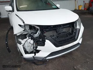 2017 Nissan Rogue SL with VIN JN8AT2MV1HW010658, listed as a IAAI auction lot 41923633 with 139,671 mi miles. Bid and sale history available at carsss.com. Image 6.