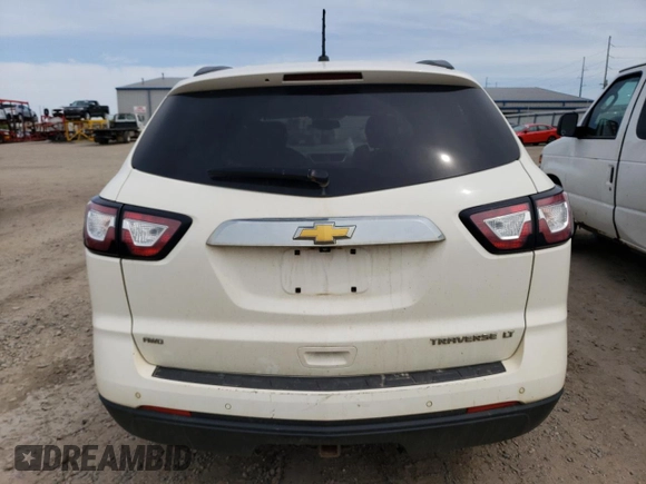 2015 Chevrolet Traverse LT z VIN 1GNKVHKD1FJ225952, wystawiony jako Copart lot #58215505 z przebiegiem 204 973 mil mil oraz Czysty tytuł • Clean title. Historia ofert i sprzedaży dostępna na DreamBid. Obrazek 6.