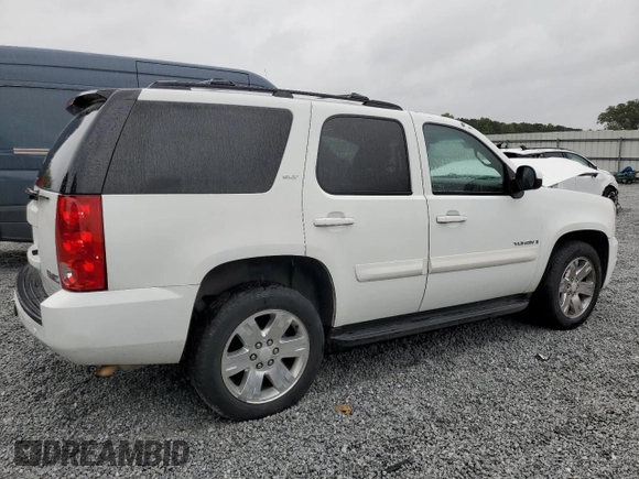 2008 GMC Yukon SLT w/4SB with VIN 1GKFC13J88J223313, listed as a Copart auction lot 70949424 with 155,898 mi miles and Salvage Title. Bid and sale history available at carsss.com. Image 3.