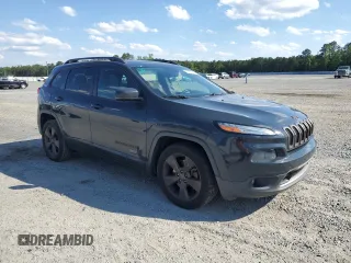 2016 Jeep Cherokee 75th Anniversary z VIN 1C4PJLCB7GW307294, wystawiony jako Copart lot #55767945 z przebiegiem 114 556 mil mil oraz Szkoda całkowita • Salvage title. Historia ofert i sprzedaży dostępna na DreamBid. Obrazek 4.
