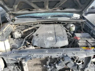 2009 Toyota Tacoma z VIN 3TMLU42N09M030420, wystawiony jako Copart lot #84889784 z przebiegiem 322 393 mil mil oraz Szkoda całkowita • Salvage title. Historia ofert i sprzedaży dostępna na DreamBid. Obrazek 11.
