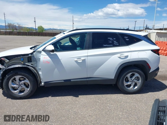 2024 Hyundai Tucson SEL with VIN 5NMJBCDE9RH339164, listed as a IAAI auction lot 42141110 with 30,230 mi miles and . Bid and sale history available at carsss.com. Image 15.