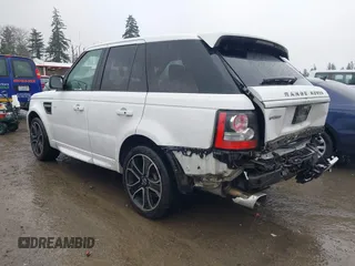 2013 Land Rover Range Rover Sport HSE z VIN SALSF2D40DA761703, wystawiony jako IAAI lot #41834430 z przebiegiem 97 858 mil mil oraz . Historia ofert i sprzedaży dostępna na DreamBid. Obrazek 3.