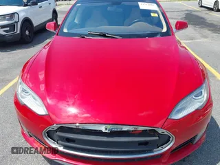 2013 Tesla Model S с VIN 5YJSA1CN9DFP09973, выставлен на аукционе IAAI как лот 42724026 с пробегом 61 546 миль миль и . История ставок и продаж доступна на DreamBid. Изображение 10.