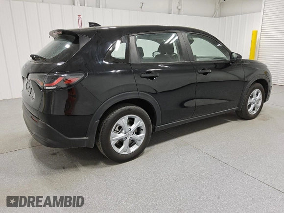 2024 Honda HR-V LX with VIN 3CZRZ1H34RM759966, listed as a Copart auction lot 59620535 with 23,152 mi miles and Clean title. Bid and sale history available at DreamBid. Image 3.