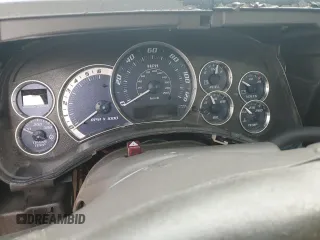 2002 Cadillac Escalade z VIN 1GYEK63N42R110276, wystawiony jako Copart lot #52862665 z przebiegiem Nie podano mil oraz Szkoda całkowita • Salvage title. Historia ofert i sprzedaży dostępna na DreamBid. Obrazek 9.