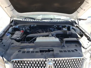 2023 Lincoln Navigator Reserve z VIN 5LMJJ3LGXPEL16961, wystawiony jako Copart lot #54719084 z przebiegiem 2 201 mil mil oraz Szkoda całkowita • Salvage title. Historia ofert i sprzedaży dostępna na DreamBid. Obrazek 12.