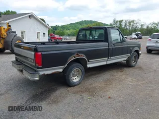 1996 Ford F-150 z VIN 1FTEF15N4TLC00784, wystawiony jako IAAI lot #42309308 z przebiegiem 204 742 mil mil oraz . Historia ofert i sprzedaży dostępna na DreamBid. Obrazek 4.
