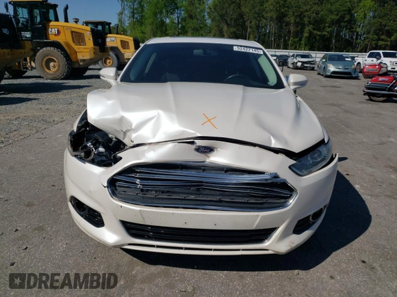 2013 Ford Fusion Titanium with VIN 3FA6P0K95DR354786, listed as a Copart auction lot 52422145 with 195,189 mi miles and Salvage Title. Bid and sale history available at DreamBid. Image 5.