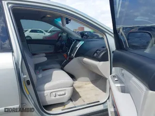 2007 Lexus RX 350 with VIN JTJHK31U472027603, listed as a IAAI auction lot 41776969 with 104,584 mi miles. Bid and sale history available at carsss.com. Image 5.