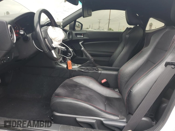 2013 Subaru BRZ Limited с VIN JF1ZCAC19D1613717, выставлен на аукционе Copart как лот 55615665 с пробегом 102 491 миль миль и Списание • Salvage title. История ставок и продаж доступна на DreamBid. Изображение 7.